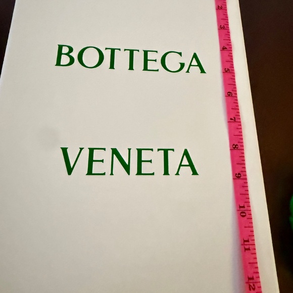 Empty Bottega Veneta White Box with Green box inside and green rope ribbon - Picture 4 of 13